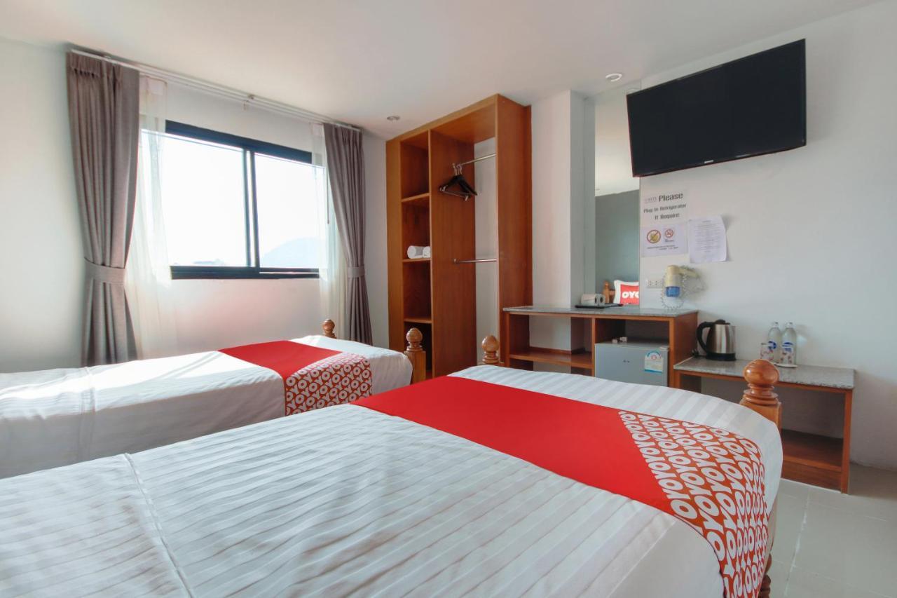 OYO 861 Patong Dynasty Hotel Zewnętrze zdjęcie