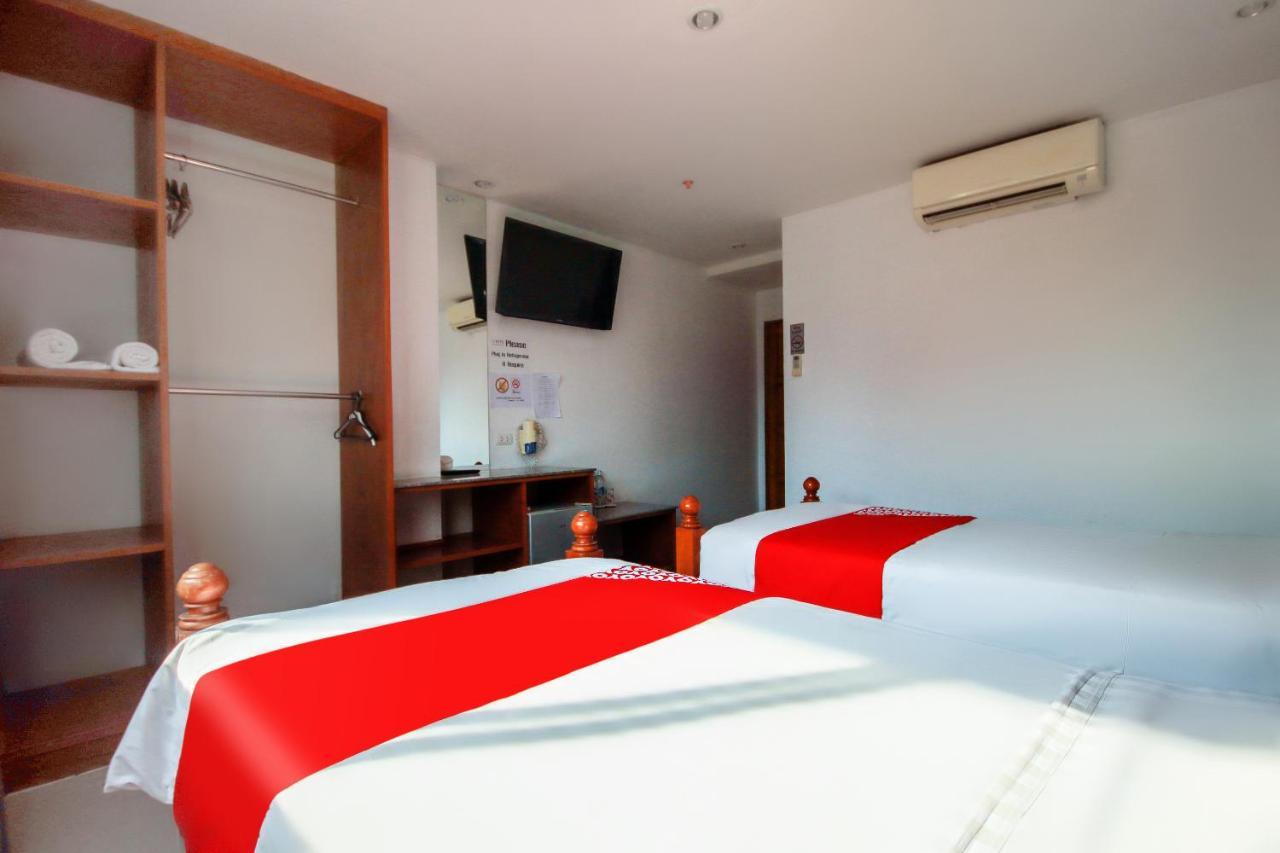 OYO 861 Patong Dynasty Hotel Zewnętrze zdjęcie